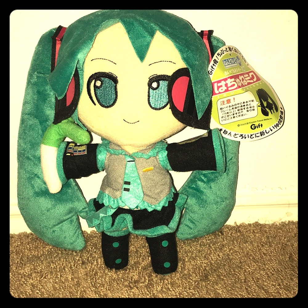 Hatsune Miku plush